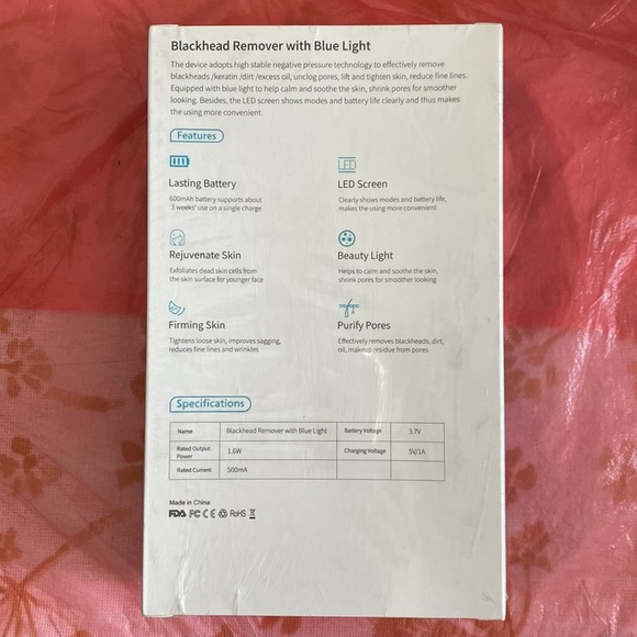 Blackhead remover with blue light - Picture 2 of 2